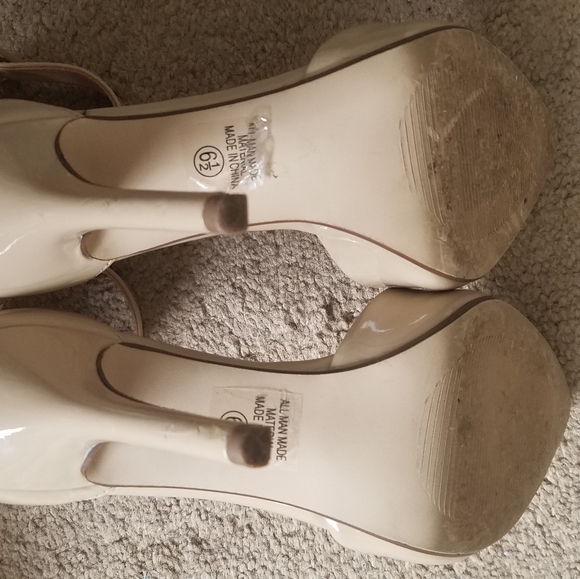 Tan Heels Wide Ankle Strap Pointed Toe Size 6.5 - Picture 7 of 7